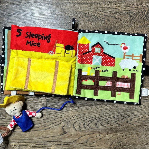 Manhattan Toy Company Farmyard Friends Soft Book EUC - Picture 10 of 12